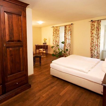 Wittelsbacher Zollhaus Hotel Филсхофен ан дер Донау Екстериор снимка