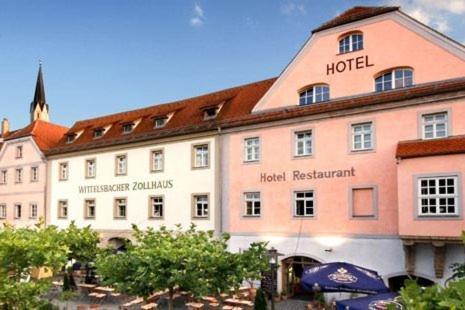 Wittelsbacher Zollhaus Hotel Филсхофен ан дер Донау Екстериор снимка